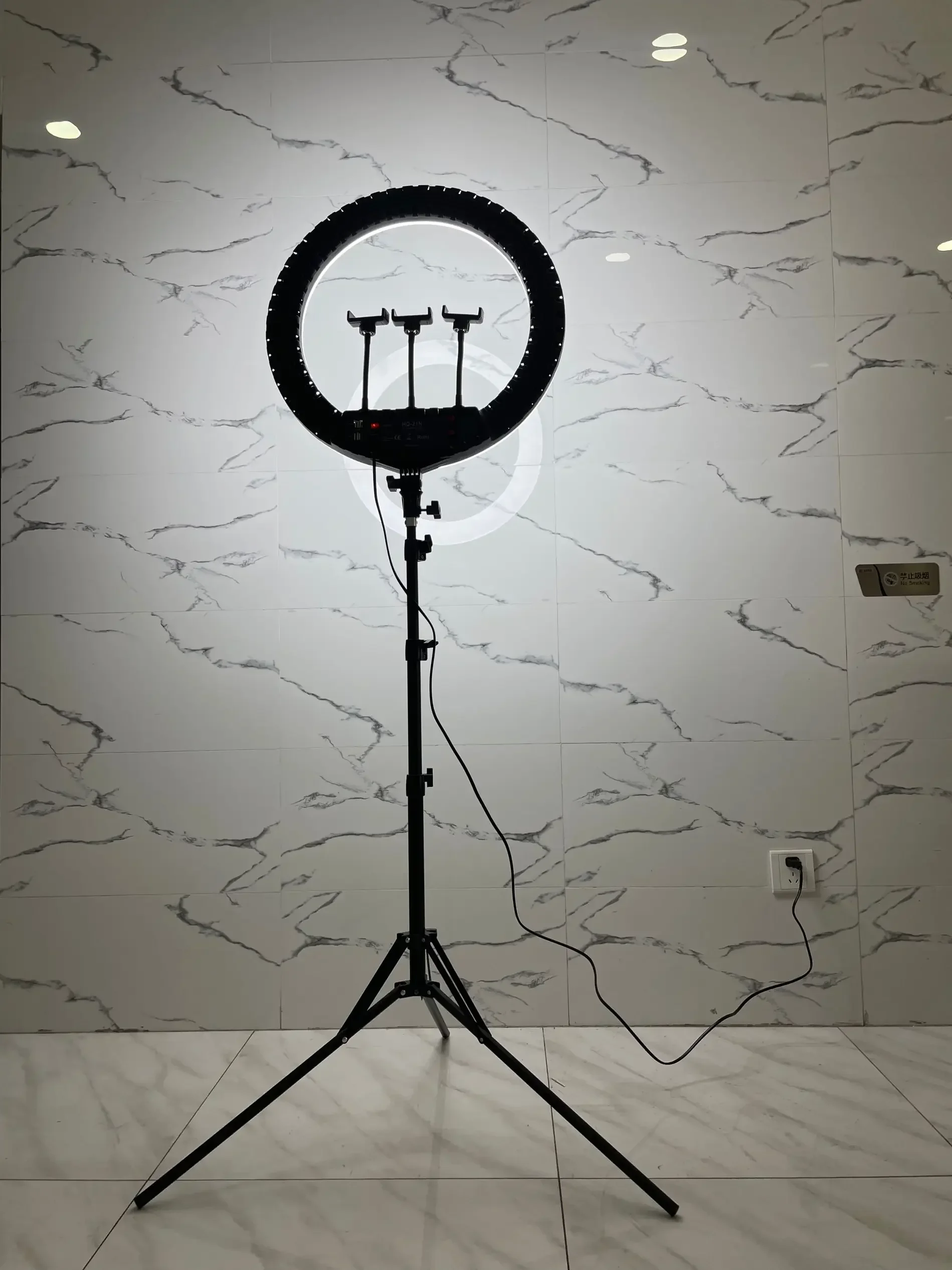 HQ-21n 21 Inch LED Ring Light  - Lighting In Photography ulasan dan harga